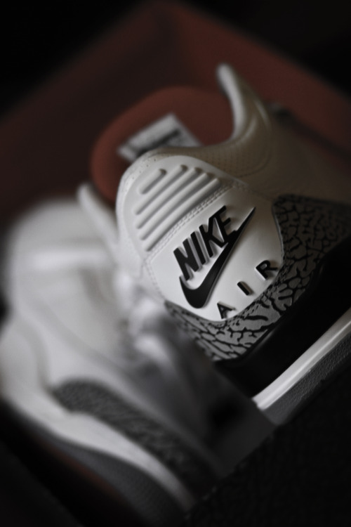 x-dopeshit:phuckindope:Jordan White Cement...