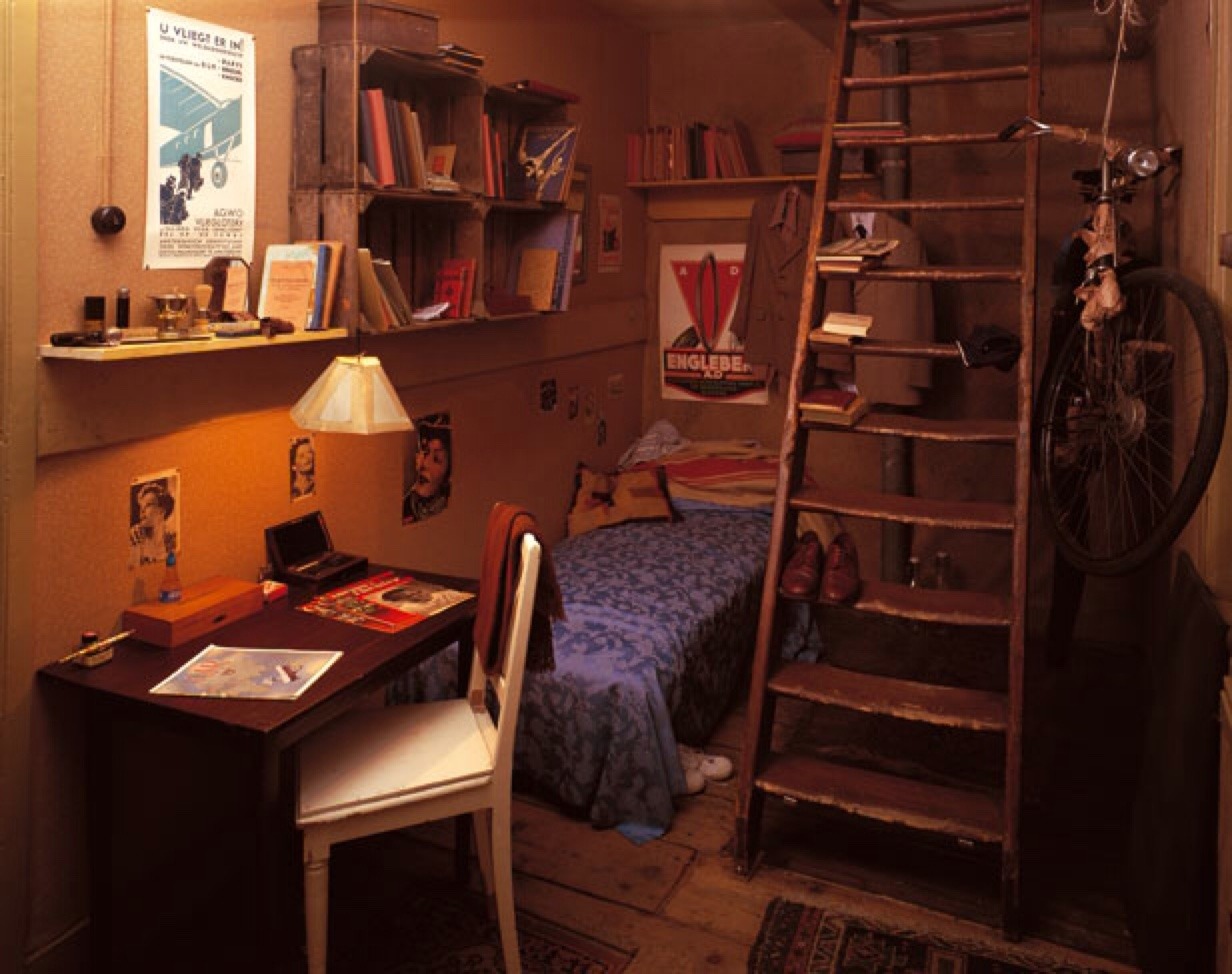 Anne Frank Photos Peter Van Pels S Bedroom In The Secret