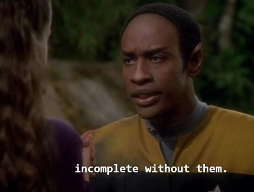 replicarters:part2of3:Star Trek Voyager S2E22:...