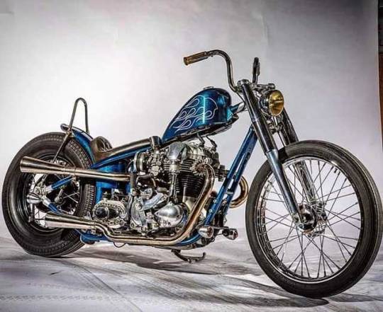#Kawasaki #w650 #Chopper #JapChop https://www.instagram.com/p/B3y2CA1IYbc/?igshid=3sg24585nb4w