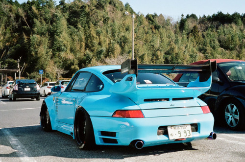 carsonfilm:Porsche 993 @ Kyushu