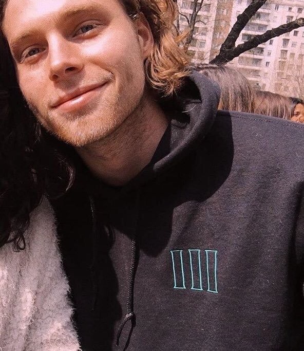 luke hemmings hoodie