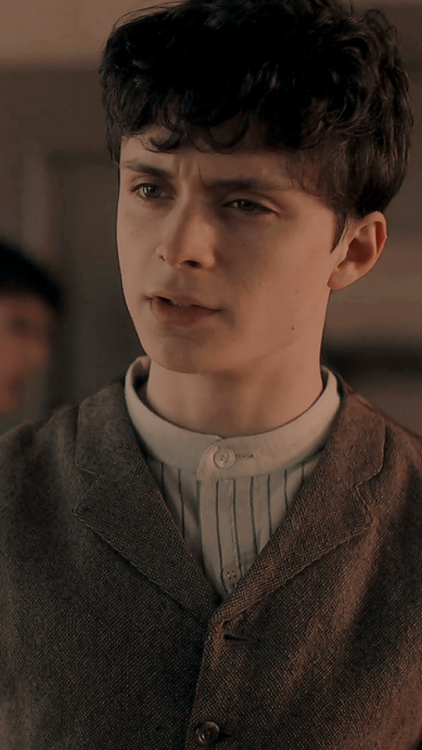 lockscreens gilbert blythe | Tumblr