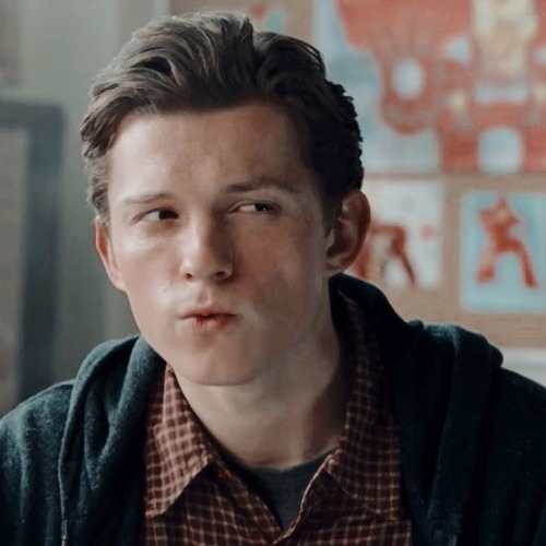 | peter parker like or reblog if you save