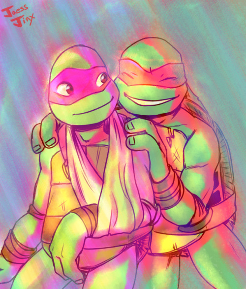 jaess-jinx:A cute Raph/Don cheek with cheek. ♥ ♥ ♥ (This girl...