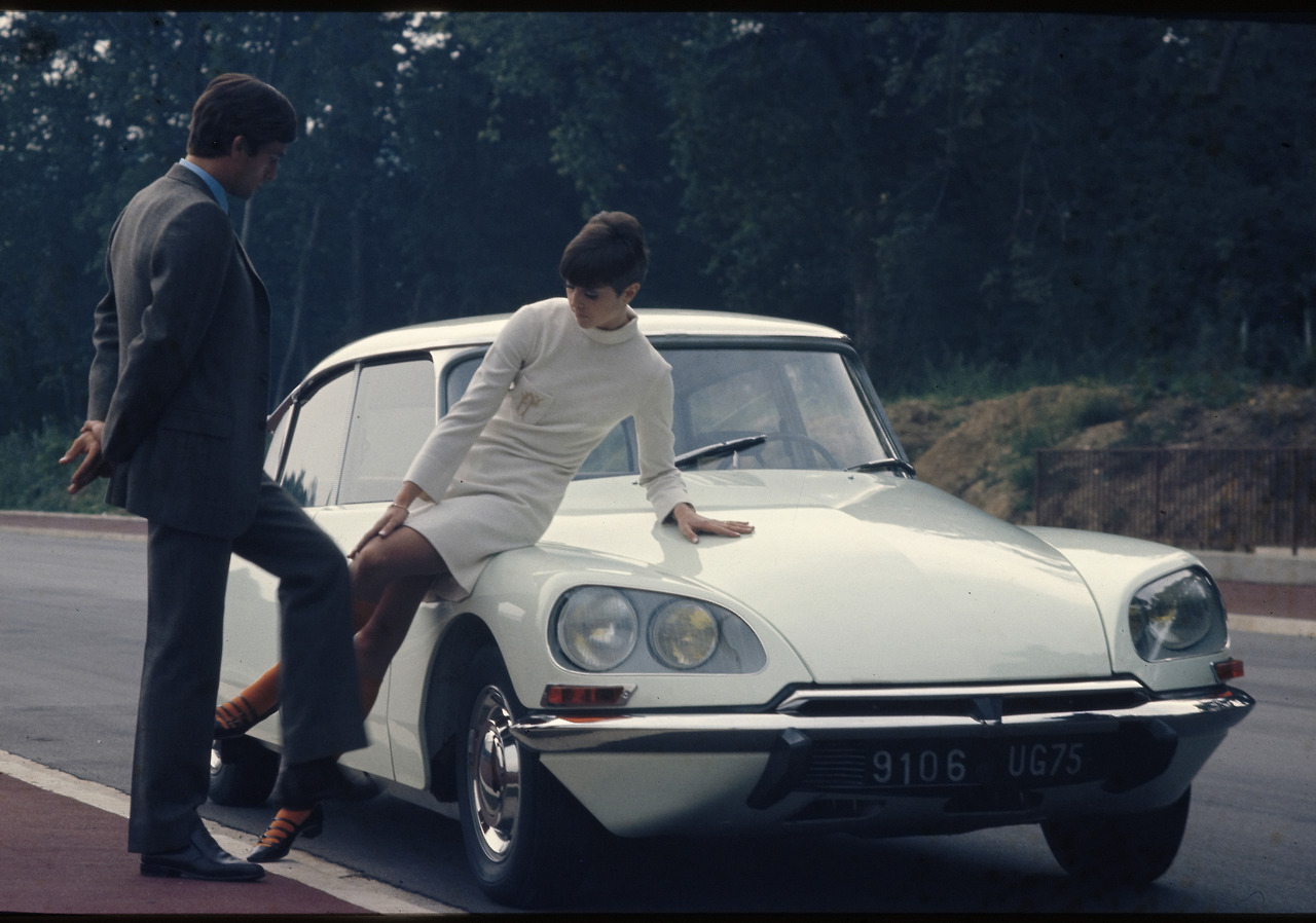 Vintage Herman Miller Chairs >> Design is fine. History is mine. — Citroën DS, La Déesse ... Vintage Herman Miller Chairs >> Design is fine. History is mine. — Citroën DS, La Déesse ...