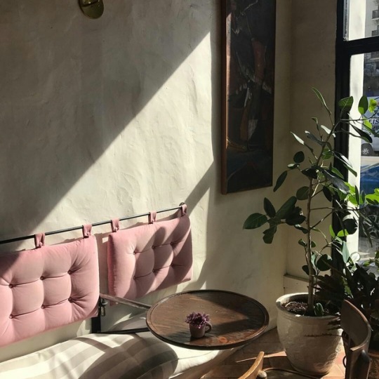 https://www.instagram.com/p/BXTFVcVhvrF/