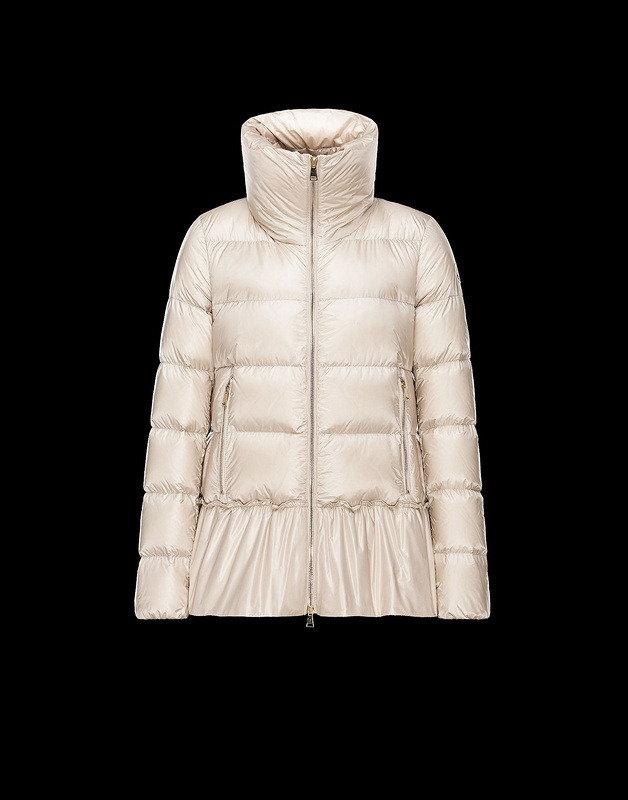 Moncler up to 80% Off