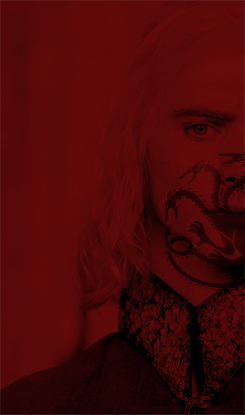 gotedit daenerys targaryen emilia clarke viserys targaryen harry lloyd s1 gifs lana 1.01