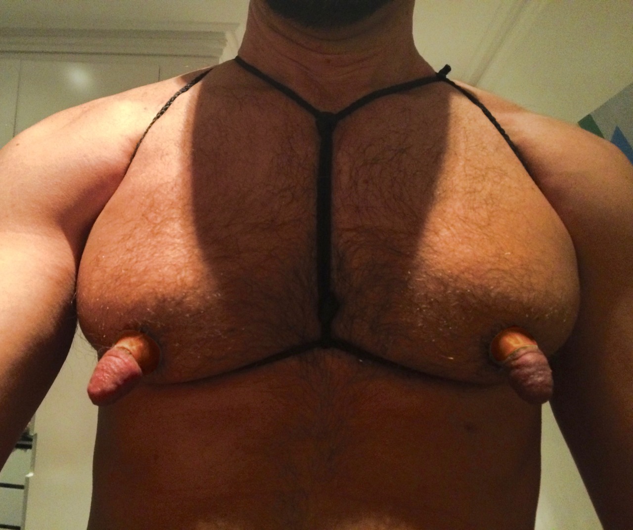 длинная грудь у мужчин фото 89