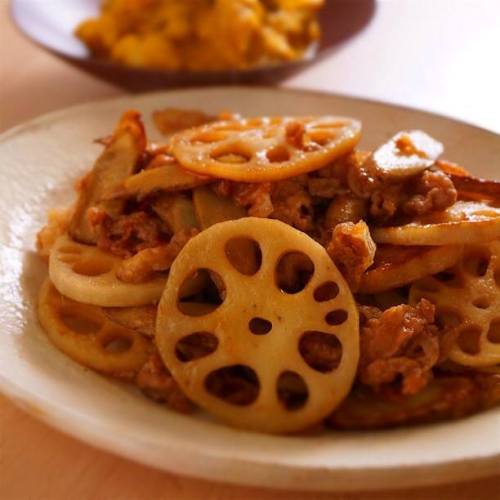 ご飯がすすむ、根菜と豚肉の炒めもの | あさこ食堂