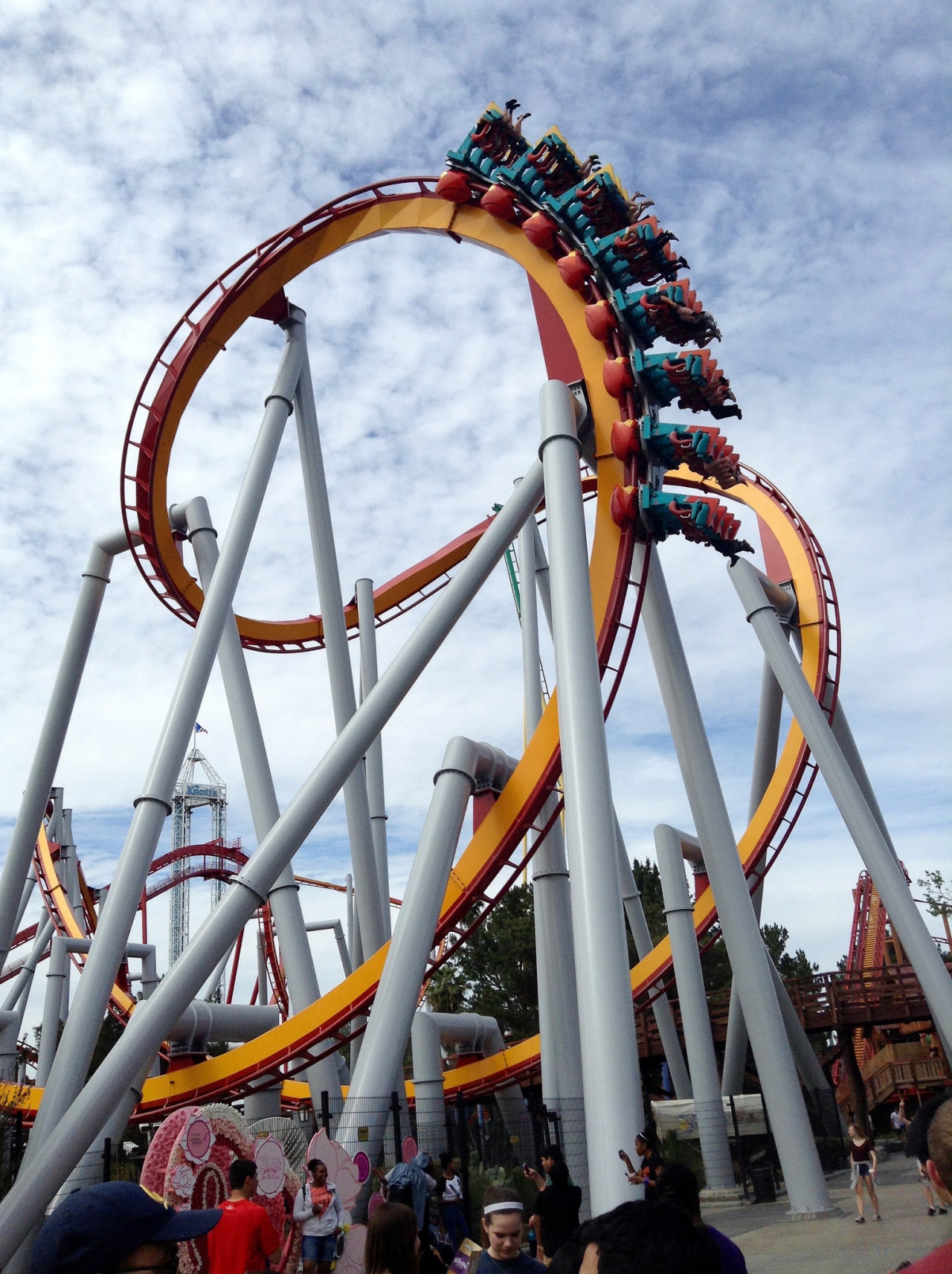 Coaster World • Silver Bullet, Knott’s Berry Farm