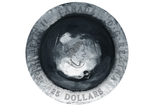 bantarleton:Asilver coin commemorating the end of the First...