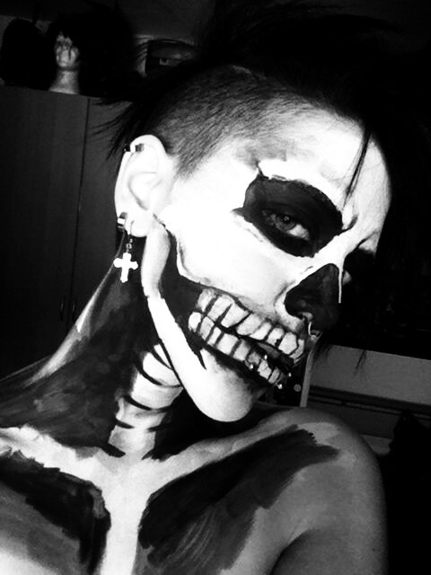 skull makeup on Tumblr