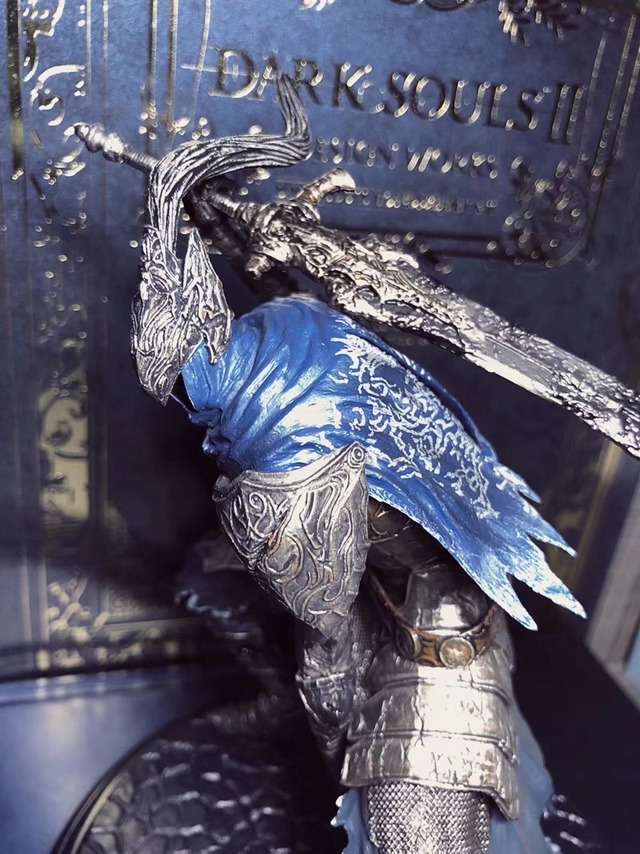 artorias statue