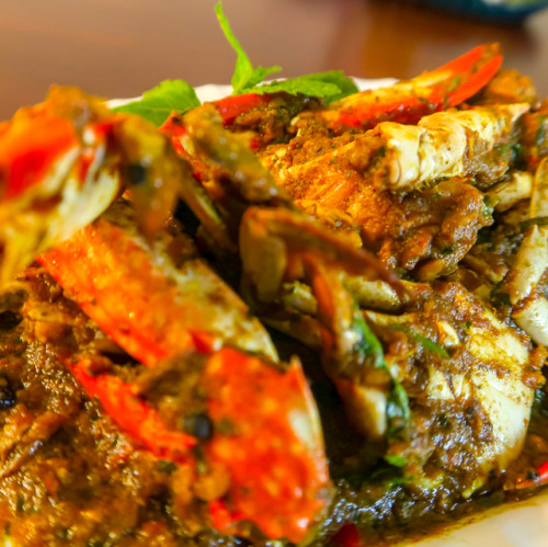 fijianfoodie:Tiny soft crabs in masala #fiji #curry...