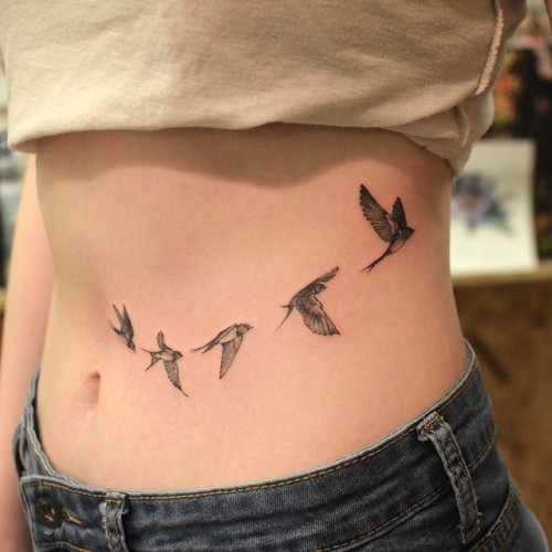 Bird Tattoo

Artist: Tattooist Grain - Hongik.Univ.Station,... animal;tummy;bird