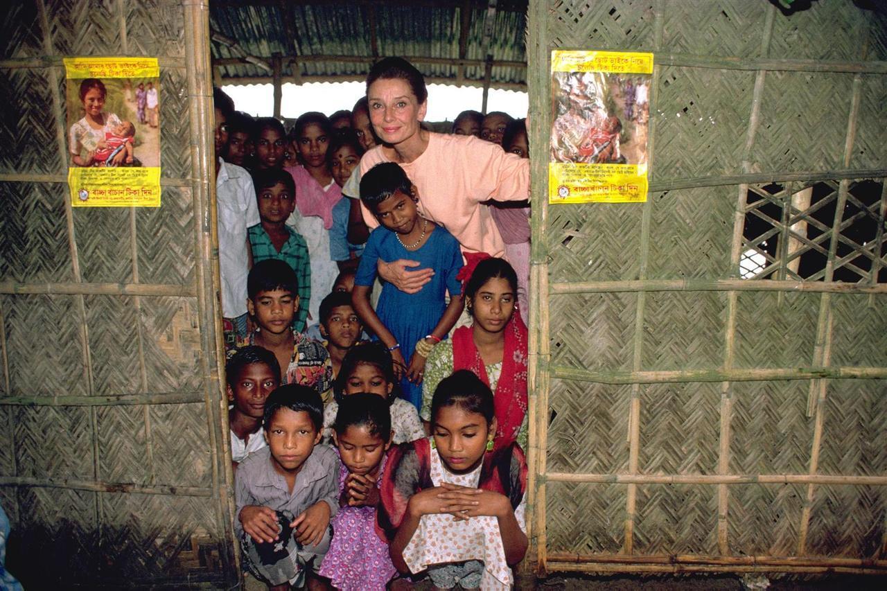 Kisah kelam dibalik tubuh mungil Audrey Hepburn