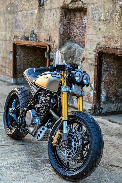 Cafe Racer