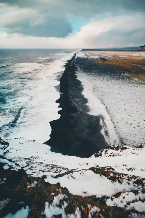 heaven-ly-mind:Blacksand Beach, Iceland