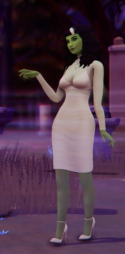 Modern Bride of Frankenstein Hair by @simmerstesia Dress by @sentate Shoes by @javabeandreams