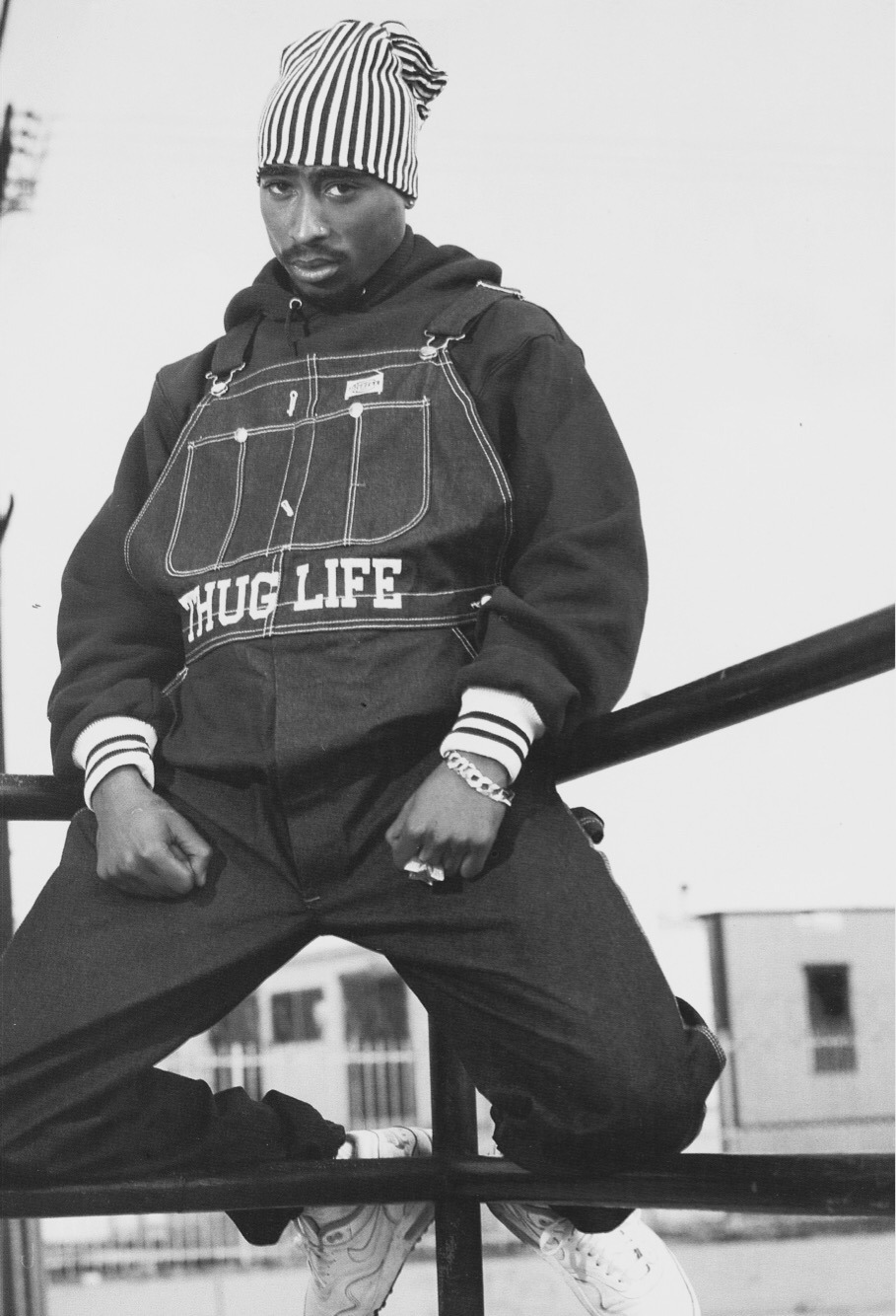 HIP DON'T HOP / 2Pac “Thug Life” photoshoot, April 12, 1993.