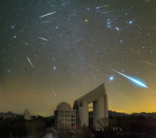 space-pics:Geminid Meteor over Xinglong Observatory. Credit:...