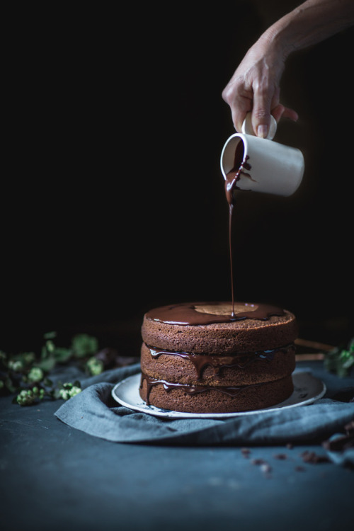 sweetoothgirl:CHOCOLATE BUTTERMILK ESPRESSO CAKE