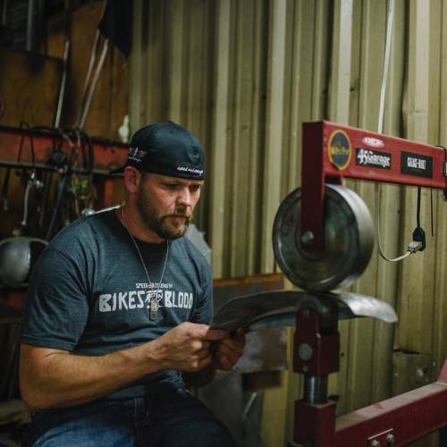 Metal shaping….repping the @ssgear apparel! Pic by...