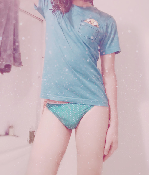 femboygalaxy:I just showered and put on my jamjams! But I’m...