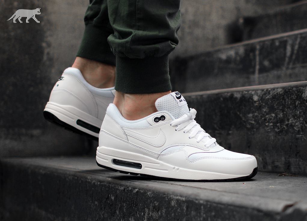 air max 1 essential white