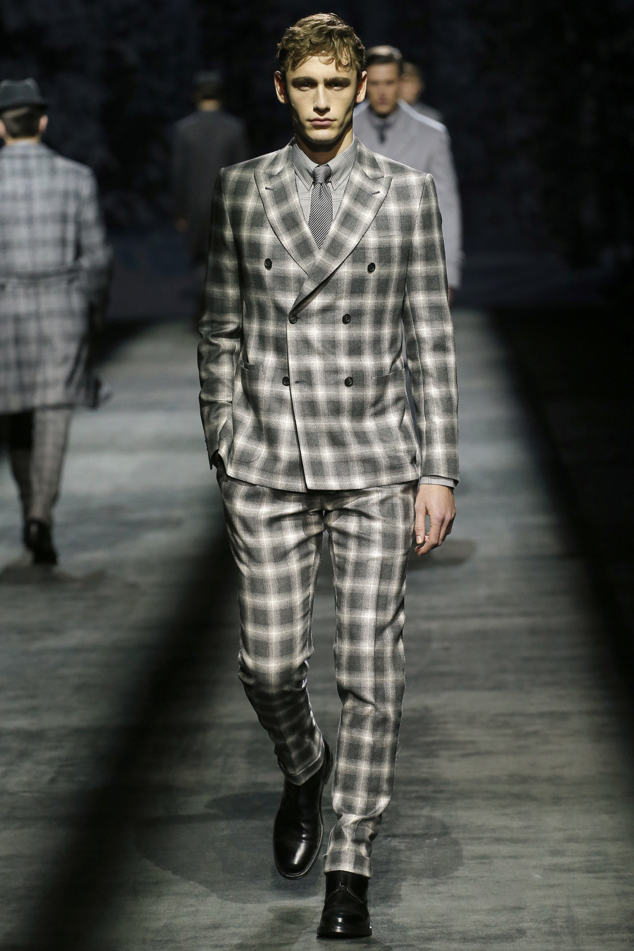 MEN+FASHION : BRIONI Fall/Winter 2016 collection MILANO MENSWEAR