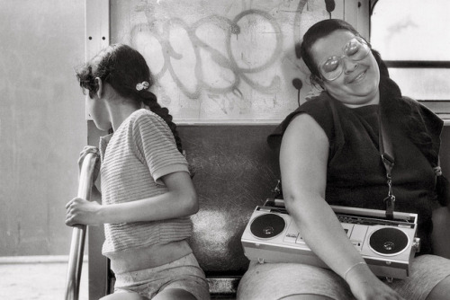 mymodernmet:Discreet Photos of NYC Subway Riders in the 1970s...