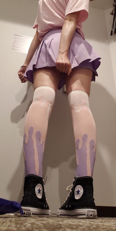 kawaiigiantess:Some cute new clothes from Harajuku. You guys...