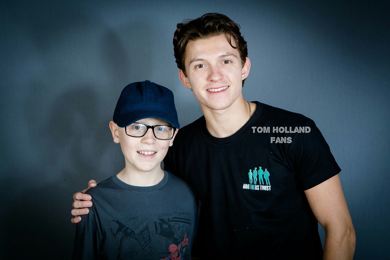 Tom Holland Fans, Few Pictures Of The Brothers Trust ...