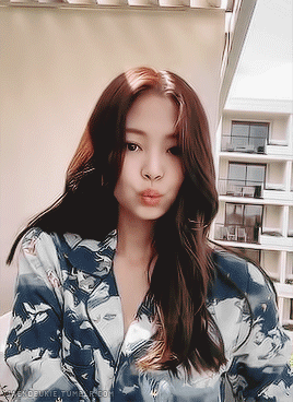 Jennie being absolutely stunning.gif | allkpop Forums
