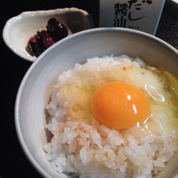 おかず食堂 香川のカマダだし醤油愛用しています たまごかけごはんにも おひたしにも