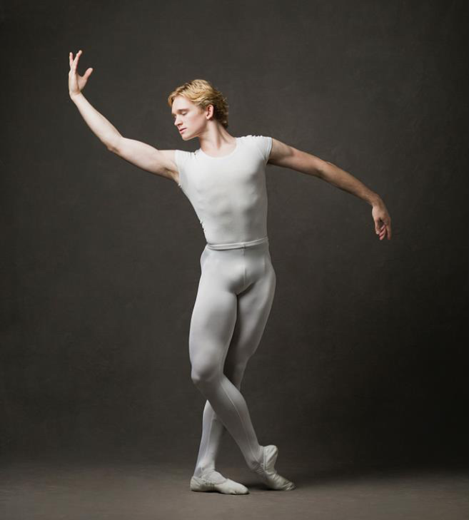 Larkin Miller - The National Ballet of Canada - photo by Karolina Kuras. jr...