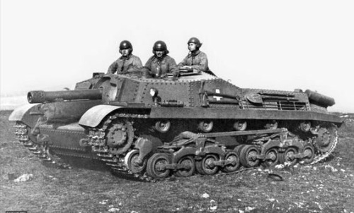 bmashine:Hungarian medium tank “ Turan ”(Turan) developed in...