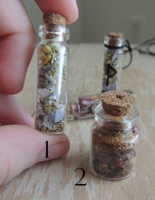 mirax3163:Larger spell bottles for necklaces - extra...