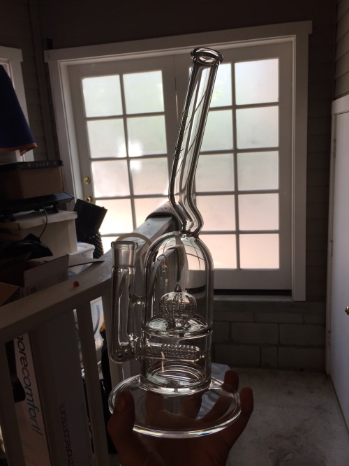 locallystoned420:My Freshly cleaned Sovereignty Gridded...