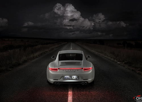 (via 500px / Porsche 911 Heading Into Doom by Oliver H)