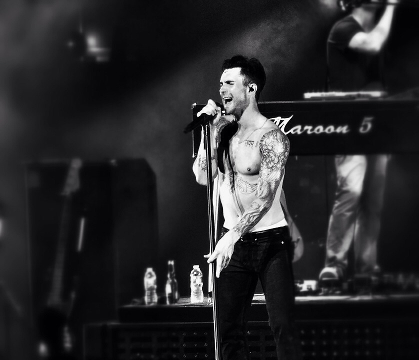 Adam Levine * MAROON 5: Photo