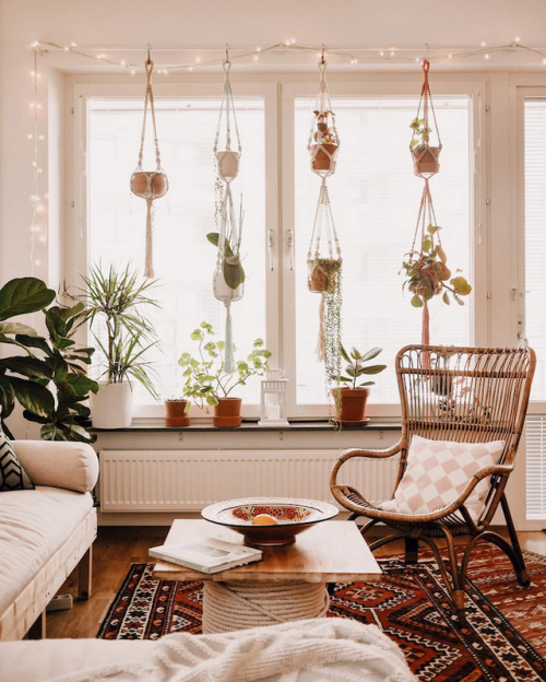 Cozy boho Stockholm home of Fanny ZedeniusFollow Gravity...