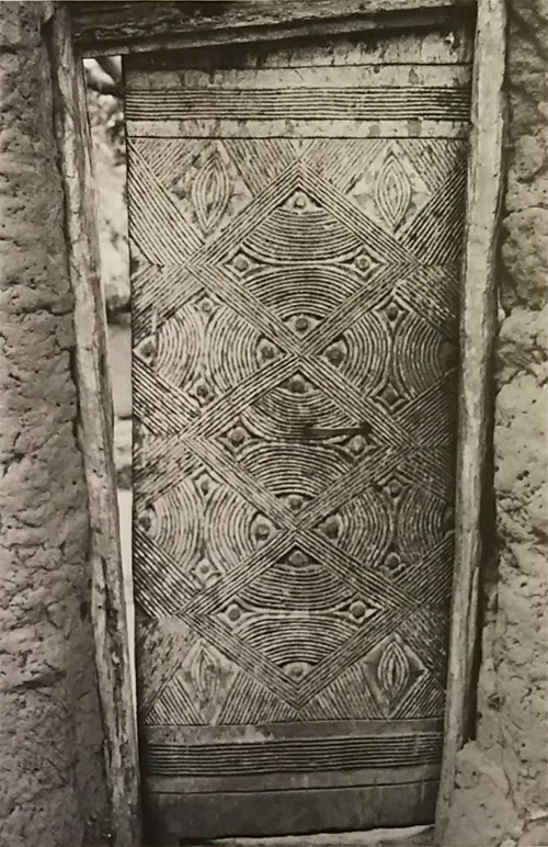 ụ Kpụ Rụ Door In Eziara Adazi Ani North Central Igbo Area