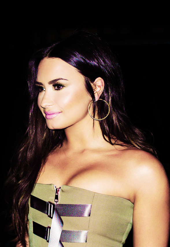 demetria lovato.  - Página 42 Tumblr_ox7qmojTqB1uy2yhyo1_640