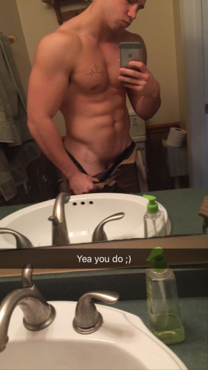 midwestboyss:Nudes on nudes on nudessss 