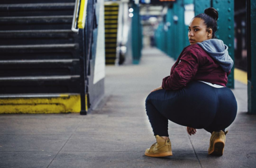 SUPER THICK WOMEN