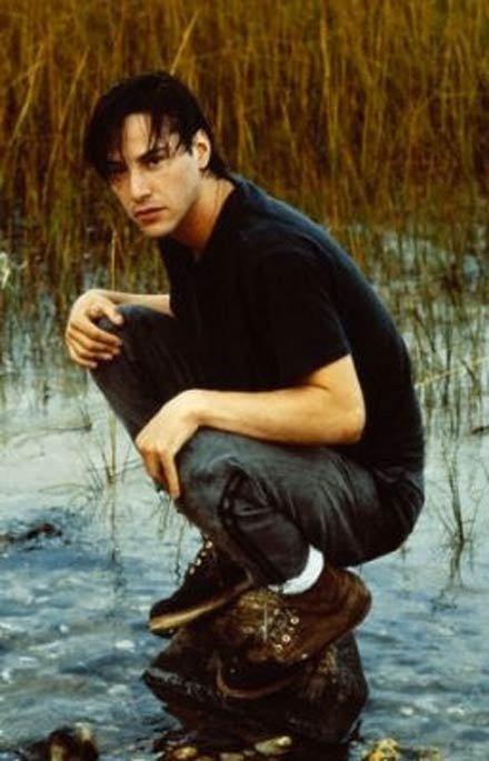 illechill:Keanu Reeves, some awkward 90s photoshoot