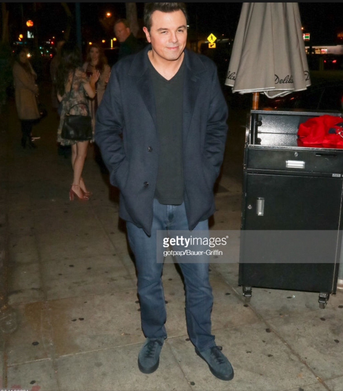emily osment dating seth macfarlane